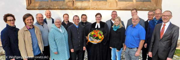 Verabschiedung von Pfarrerin Kathrin Spies mit Ehrengästen und Kirchenvorstand 2022